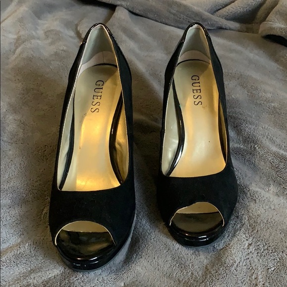 GUESS heels - Picture 2 of 3